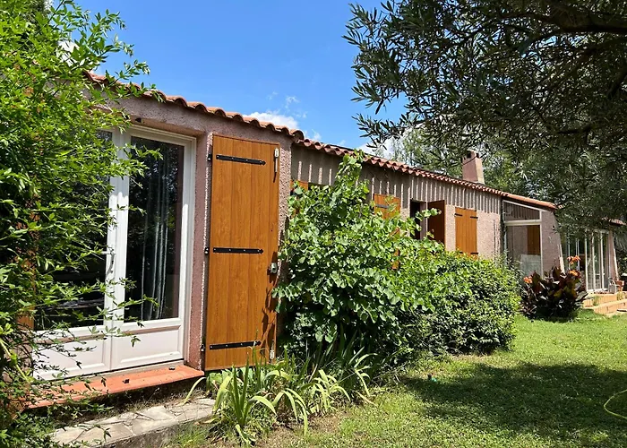 Pansiyon Dans Dependance Avec Sdb *